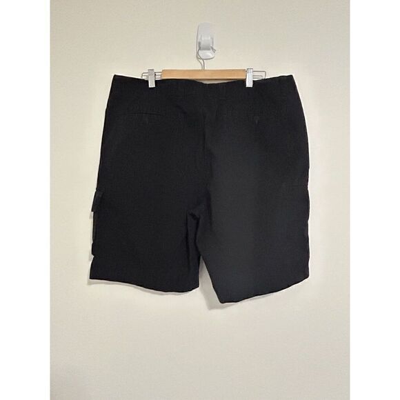 Nautica Black Cargo Shorts Relaxed Men's Size 38 - Picture 2 of 5